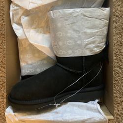 Ugg Boots Women’s Size 7 Black