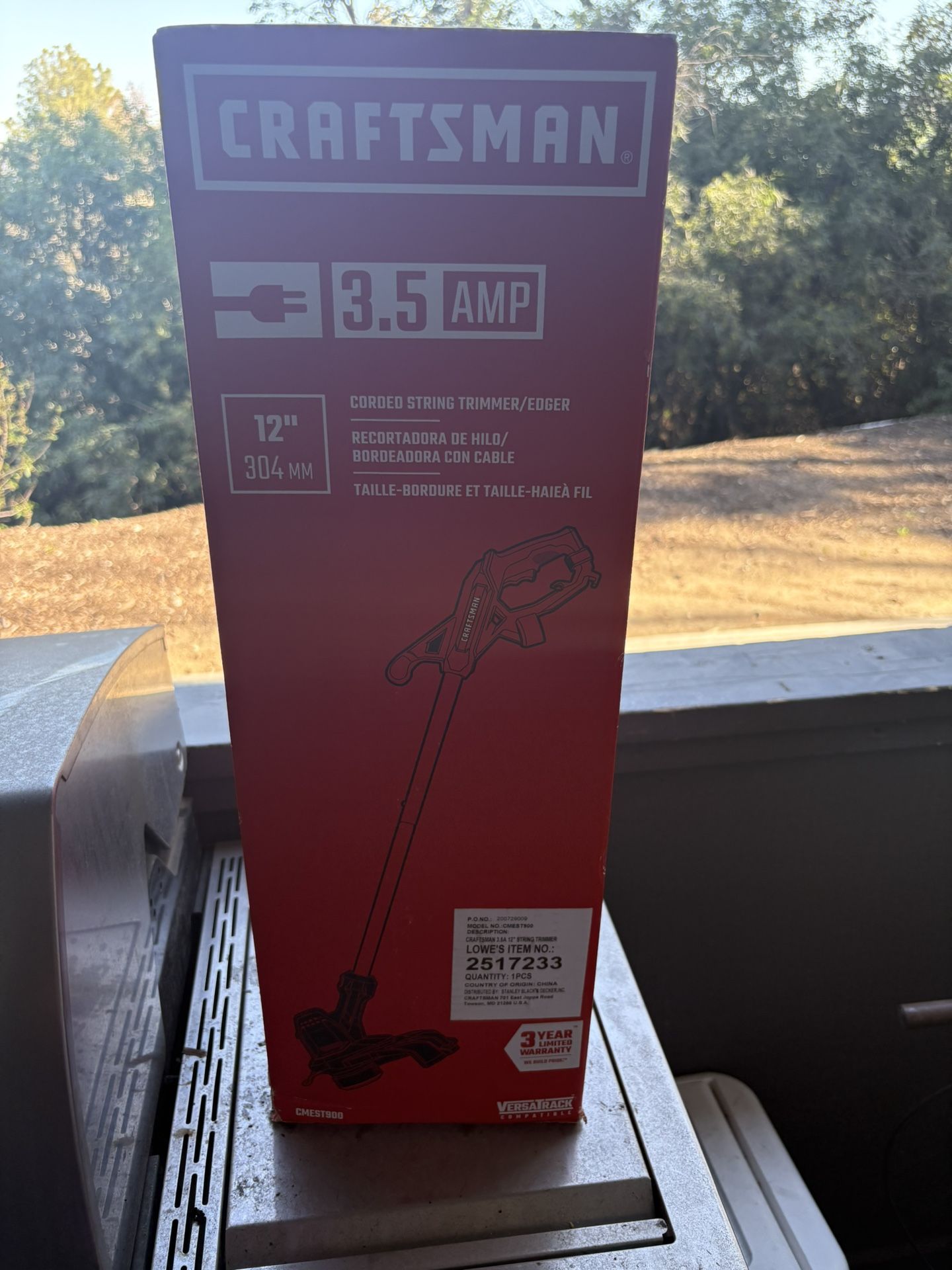 Brand new Craftsman corded string trimmer. 3.5 AMP, 12” cutting path. Still in box. Great for edging and trimming around the yard. Reliable brand, eas