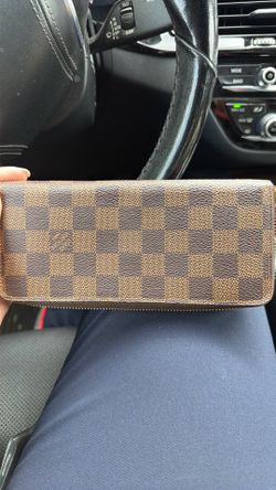 LV wallet