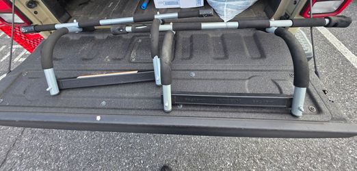2 pull up bars