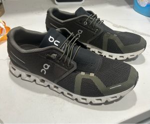 On cloud mens shoes 11