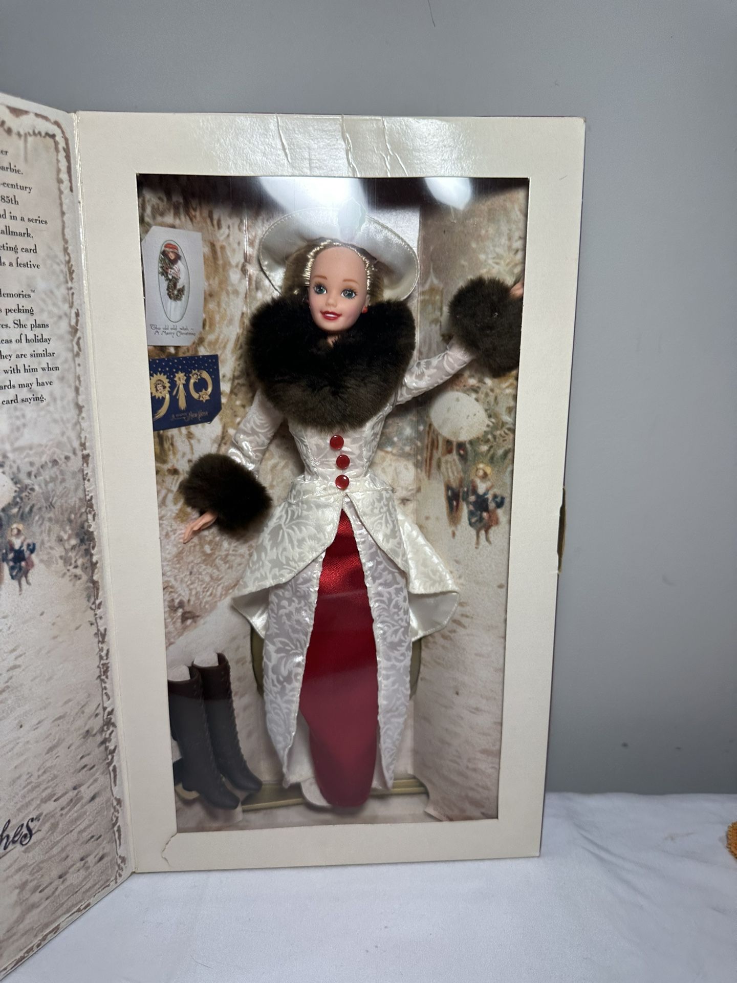 1995 Vintage Christmas Barbie Doll/