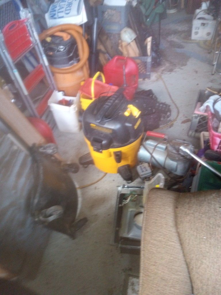 DeWalt Shop Vaccume.