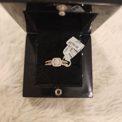 Vera Wang Diamond Ring 