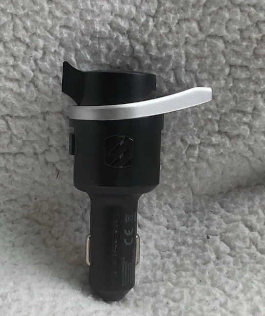 Scosche FM Bluetooth Transmitter Dual Charging Btfmpds3dr
