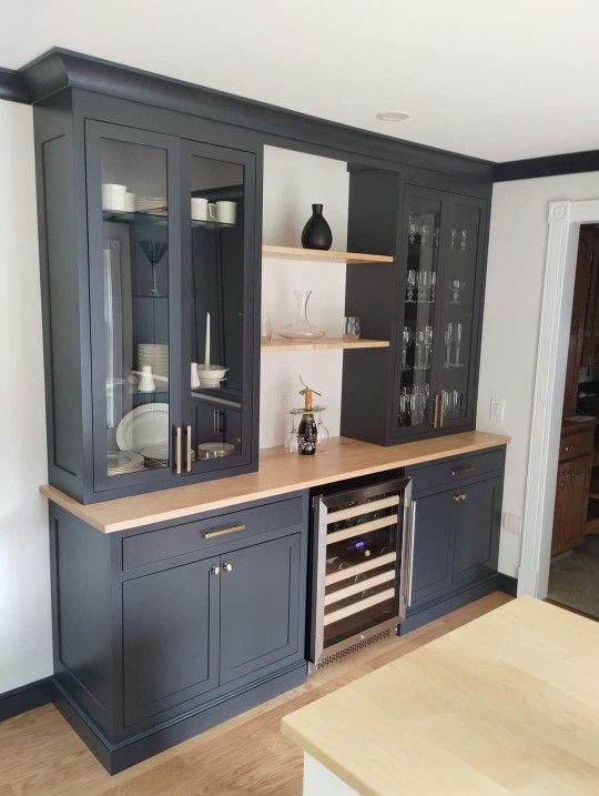 Custom Cabinets, Kitchen Cabinets And Built-ins