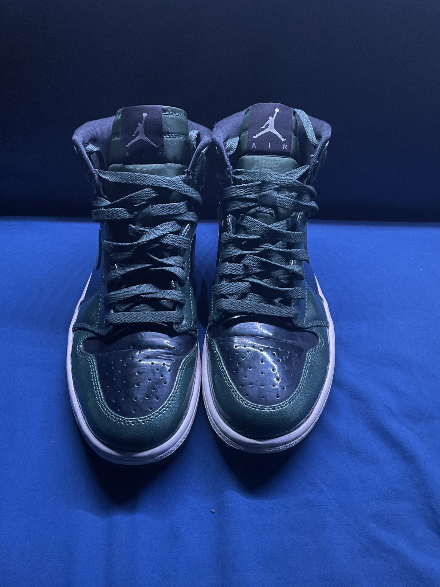 Jordan 1 Retro Grove Green “Ant Gravity Machines”