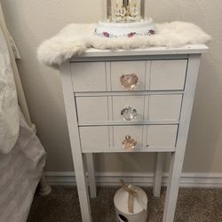 Cute Side Table 