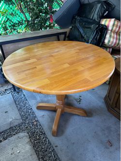 Round Drop-Leaf Folding Table