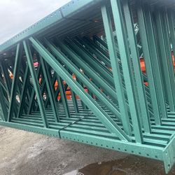 Pallet Racks 