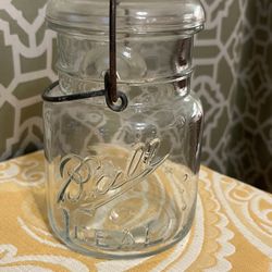 Vintage Ball Ideal  Clear Glass Bail Top  Pat'd July 14, 1908 Quart