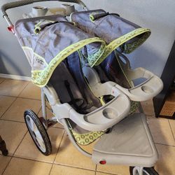 Dual stroller