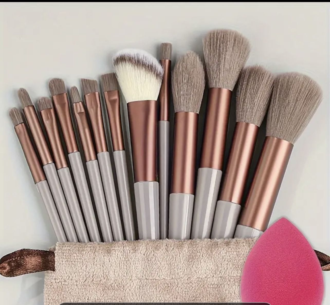 New makeup brush set with makeup sponge