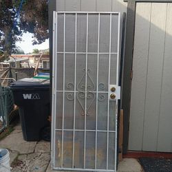 34 1/2 Puerta De Segurida De Metal Pr $85