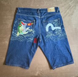 Fish embroidered jorts