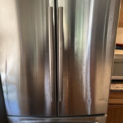 2018 Model Samsung Refrigerador/Freezer 