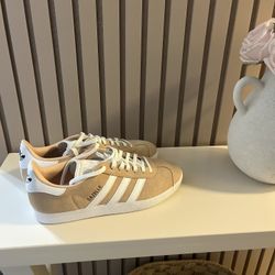 Adidas Gazelle Shoes