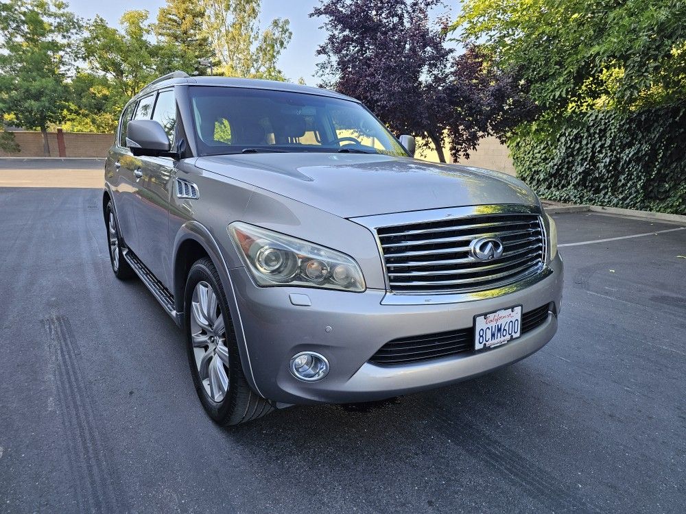 2012 Infiniti Qx56