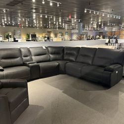 Power Reclining Sectional 