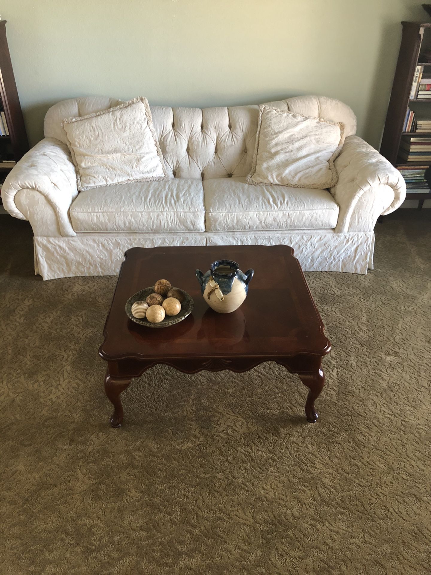 Couch & coffee table