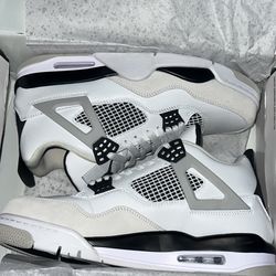 Jordan 4 Retro Military Black 