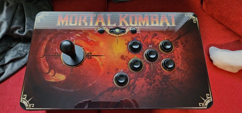 Xbox 360 Mortal KOMBAT PDP Colelctors Arcade And GAME!
