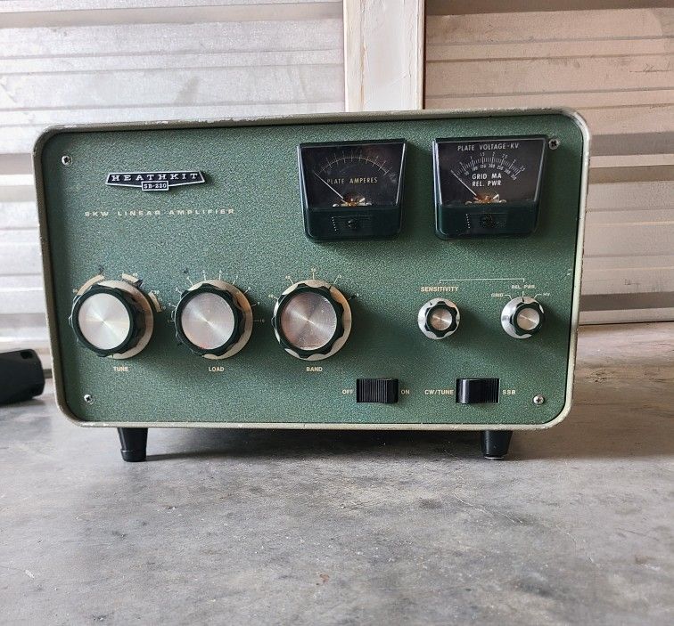 HeathKit SB 220 Linear 2 Kw Amplifier