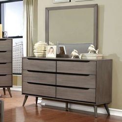 New Mcm Dresser With Mirror / Free Delivery 