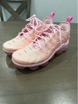 Pink vapormax