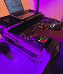 Dj (Have a party)