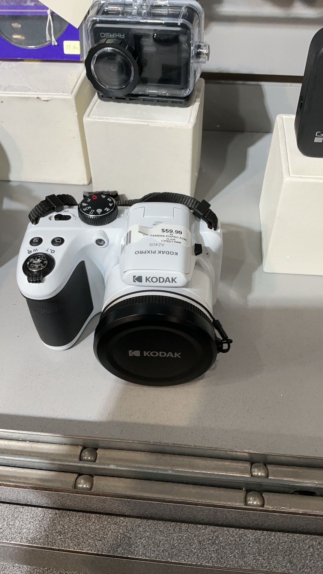 Kodak pics Pro AZ405 digital point-and-shoot camera excellent condition