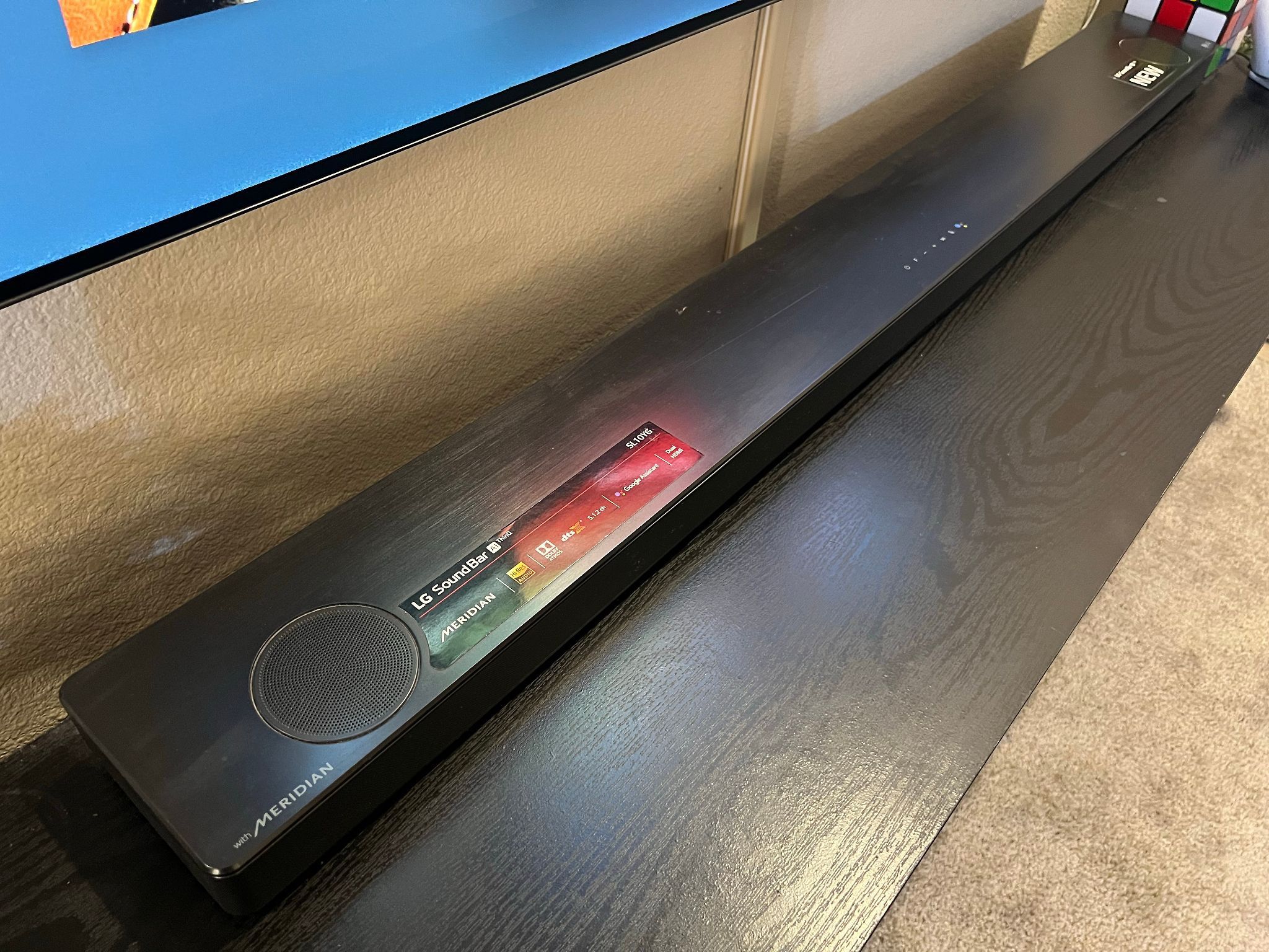 LG SL10YG Dolby Atmos Soundbar with Wireless Subwoofer & SPK8-S Surround Rear Speakers