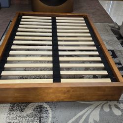 Essential Bed Thuma, full size