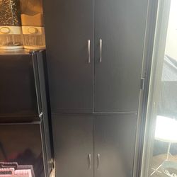 4 door Cabinet