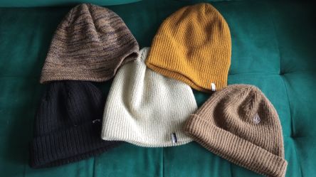 4 Volcom And 1 Billabong Beanie! Used-New