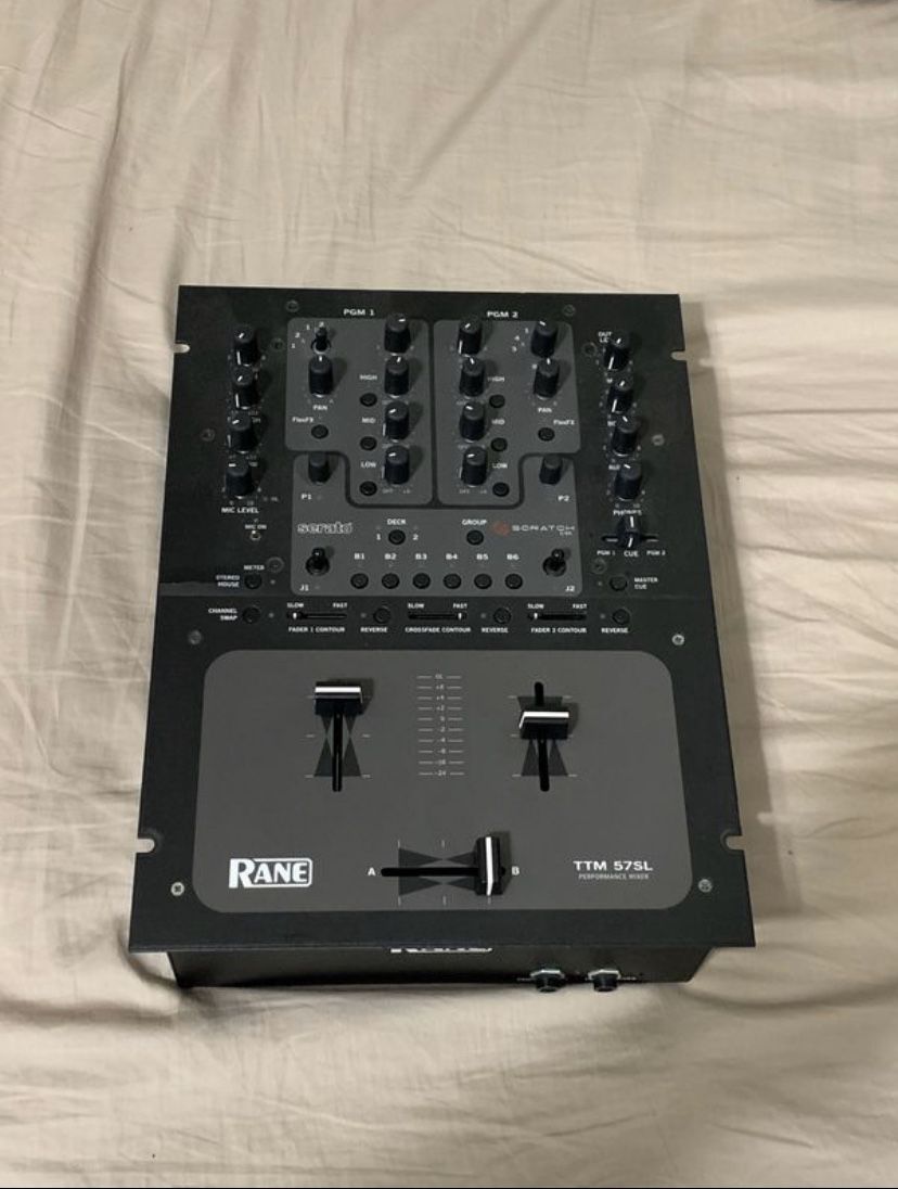 Rane TTM 57SL DJ Mixer WORKS PERFECTLY for Sale in Los Angeles, CA