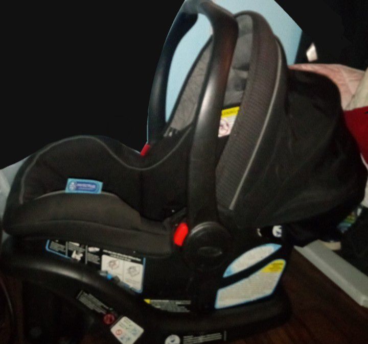 Graco - Snugride Snuglock 35 - Infant Car Seat 