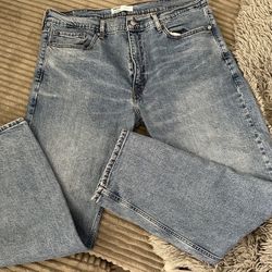 Men’s Levi’s Slim Straight Leg EUC