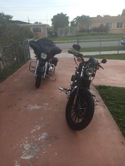 2013 Harley-Davidson 883 Iron less the 4K miles