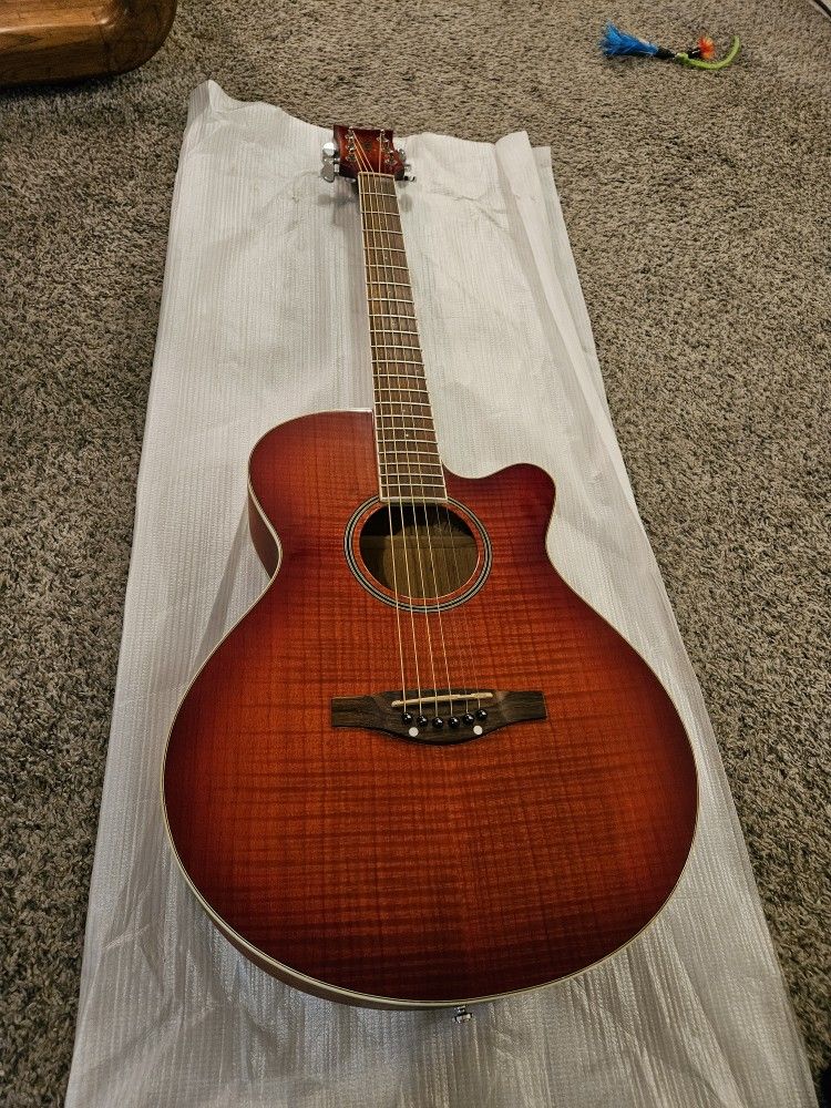 Daisy Rock-Acoustic Guitar. Sophomore, in Summer Lovin' Burst Red
