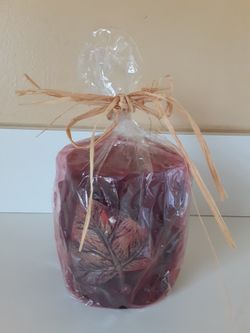 Brand New Leaf Theme Candle