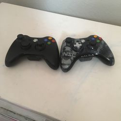 2 Xbox 360 Controllers 