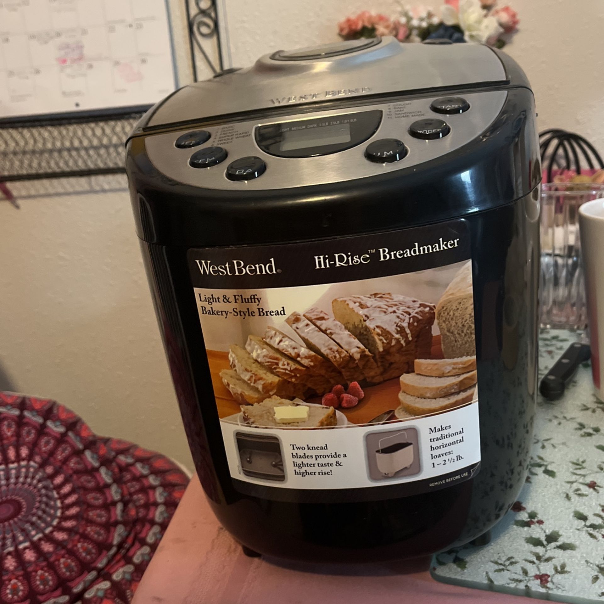 HI-RISE BREADMAKER. $30 /NO ROOM IN APT.