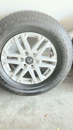 18” Toyota Tundra TRD SR5 22-26 OEM Takeoff - Less Than 500 miles.