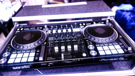 🔥 FOR SALE: Pioneer DDJ-1000SRT Professional DJ Controller with the case🔥