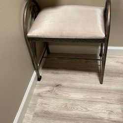 Chair/stool