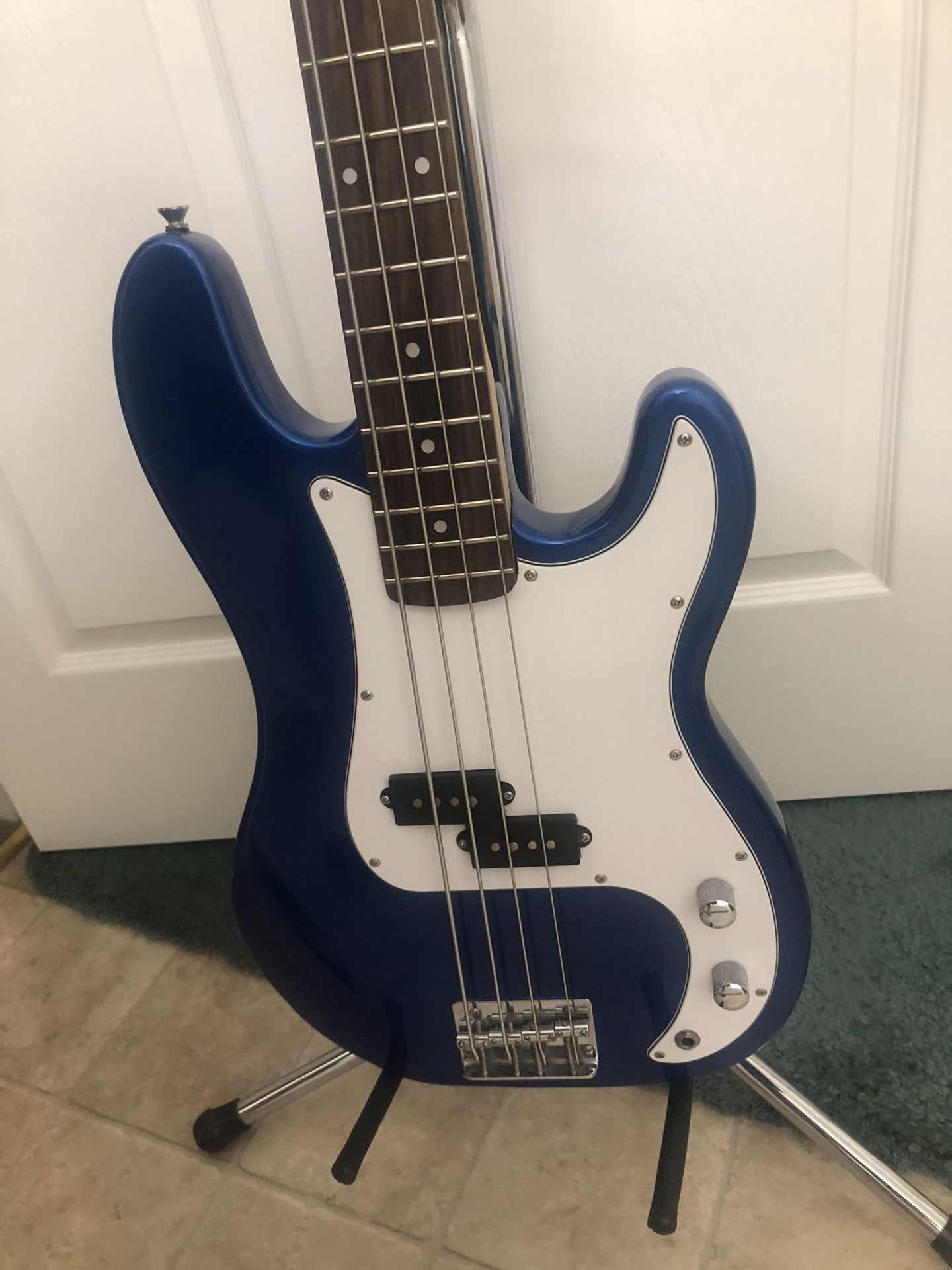 Crescent Bass Guitar