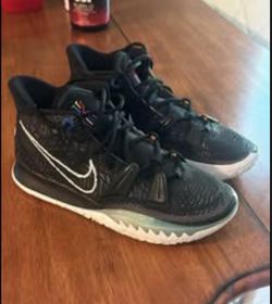 Kyrie 7 Brooklyn