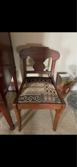 Petite Vintage Chair