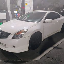 2009 Nissan Altima 2 Door